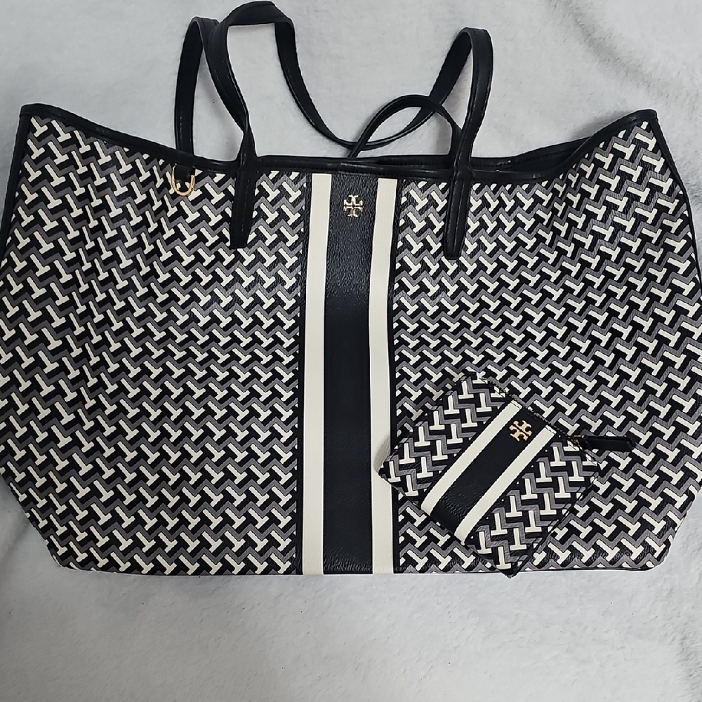 Stylish Black and White Tote Bag Set